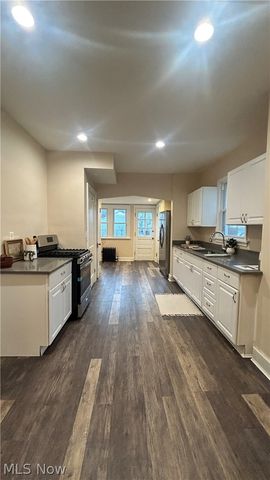 3258 E Berkshire Road, Cleveland Heights, OH 44118