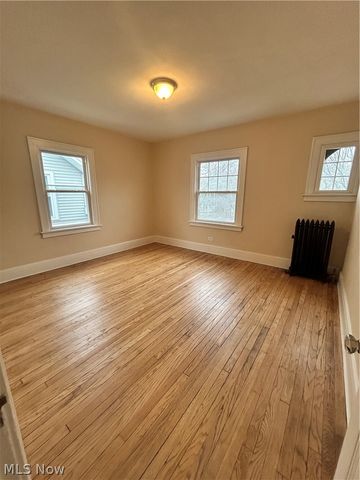 3258 E Berkshire Road, Cleveland Heights, OH 44118
