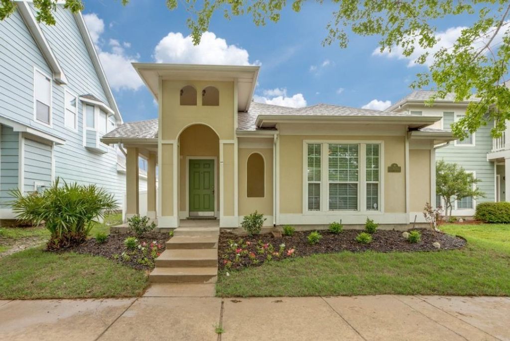 1931 Saint Simons Street, Savannah, TX 76227