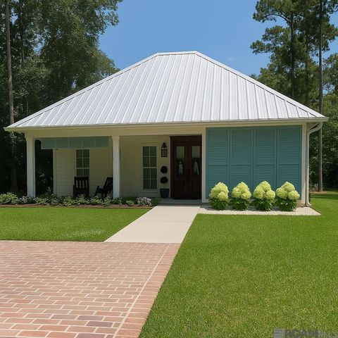 13900 Savannah Dr, St Francisville, LA 70775