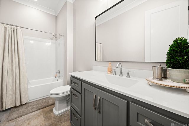 13900 Savannah Dr, St Francisville, LA 70775