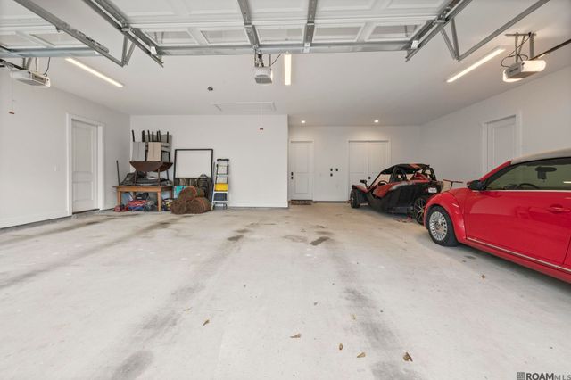 13900 Savannah Dr, St Francisville, LA 70775