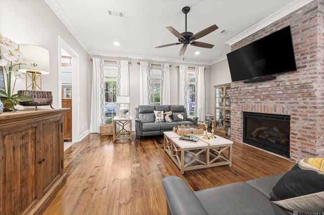 13900 Savannah Dr, St Francisville, LA 70775