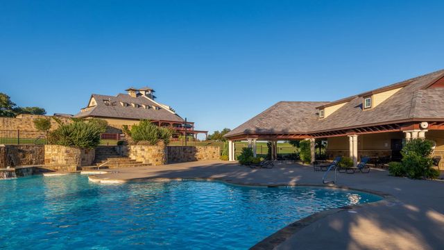 8620 Retreat Boulevard, Cleburne, TX 76033