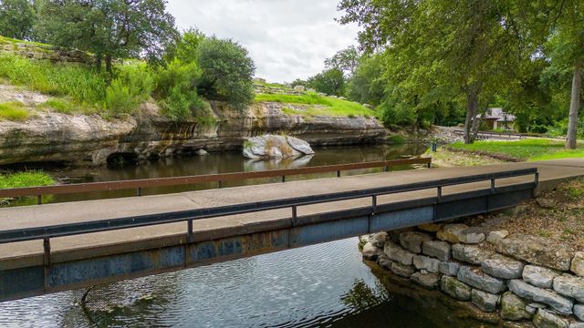 8620 Retreat Boulevard, Cleburne, TX 76033