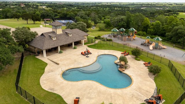 8620 Retreat Boulevard, Cleburne, TX 76033