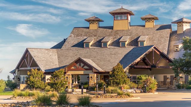 8620 Retreat Boulevard, Cleburne, TX 76033