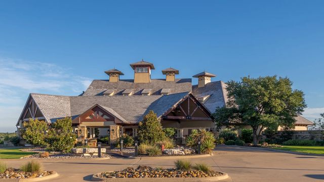 8620 Retreat Boulevard, Cleburne, TX 76033