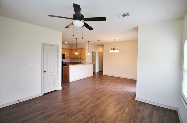 112 Bridle Court, Mabank, TX 75143
