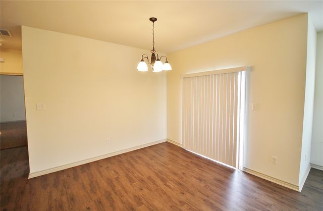 112 Bridle Court, Mabank, TX 75143