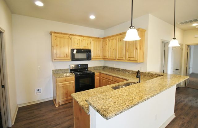 112 Bridle Court, Mabank, TX 75143