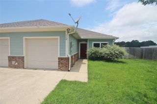 112 Bridle Court, Mabank, TX 75143