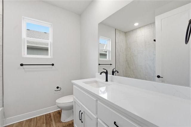 20647 Skyview Lane, Spring Hill, KS 66083