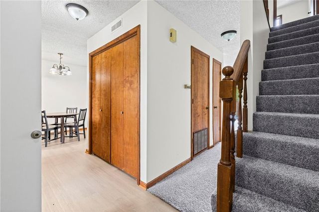 1105 Jeff Circle, Paola, KS 66071