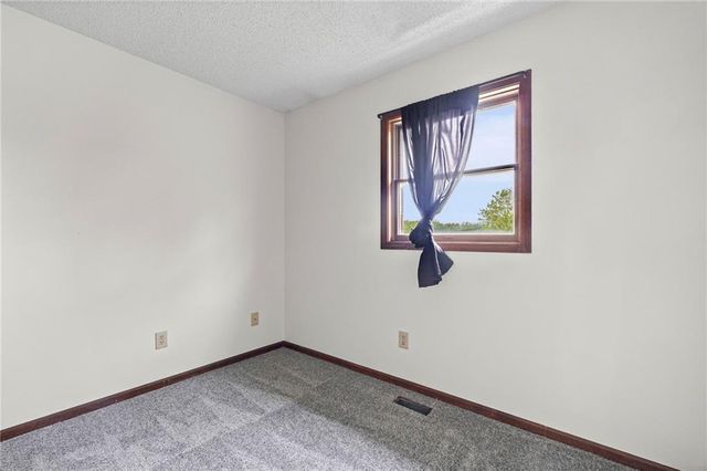 1105 Jeff Circle, Paola, KS 66071