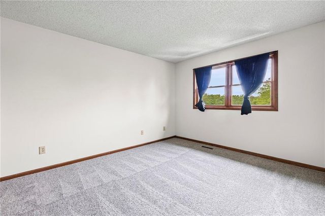 1105 Jeff Circle, Paola, KS 66071