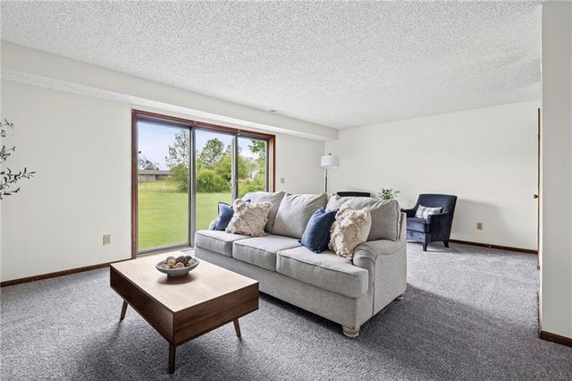 1105 Jeff Circle, Paola, KS 66071