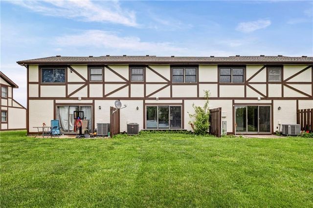 1105 Jeff Circle, Paola, KS 66071