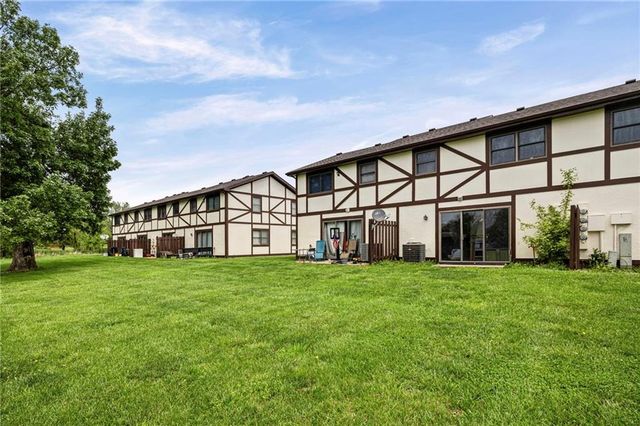 1105 Jeff Circle, Paola, KS 66071
