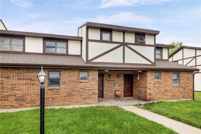 1105 Jeff Circle, Paola, KS 66071