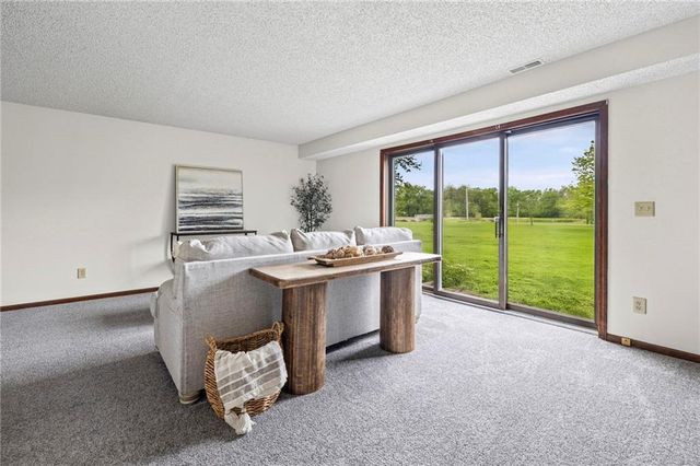 1105 Jeff Circle, Paola, KS 66071