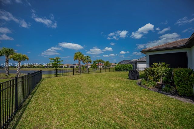 16241 Rosemallow Ln, Other, FL 33920