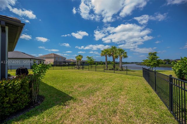 16241 Rosemallow Ln, Other, FL 33920