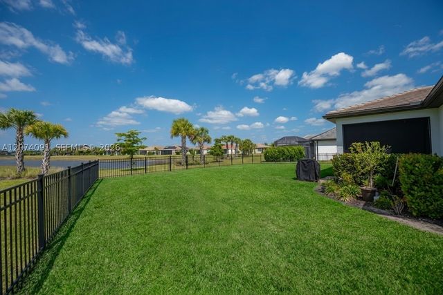 16241 Rosemallow Ln, Other, FL 33920