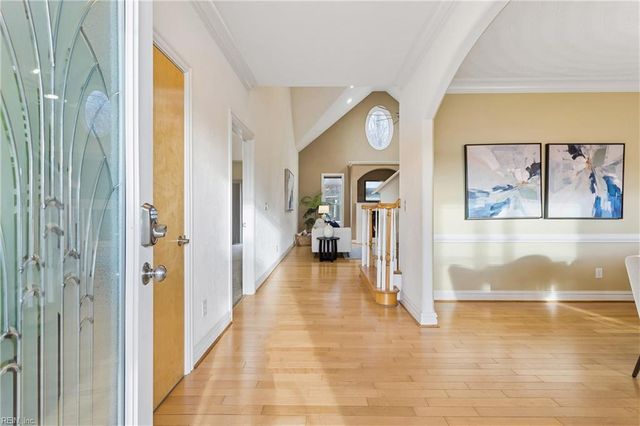 320 Riviara PL, Chesapeake, VA 23322