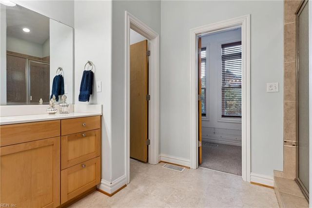 320 Riviara PL, Chesapeake, VA 23322