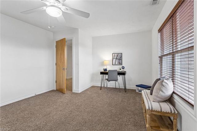 320 Riviara PL, Chesapeake, VA 23322