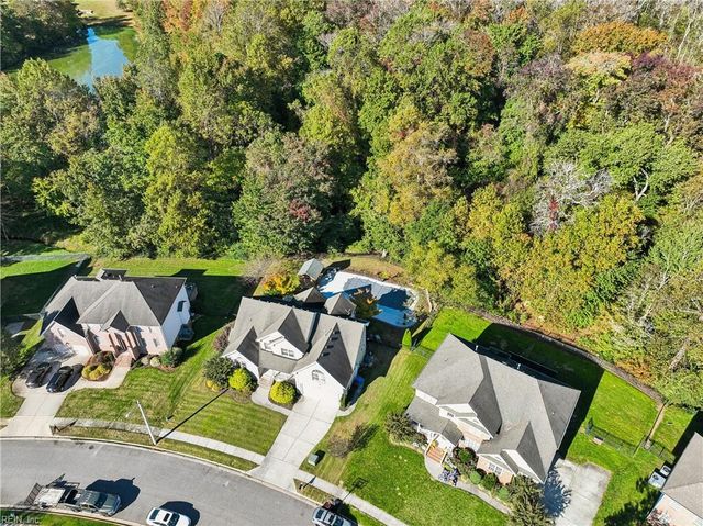 320 Riviara PL, Chesapeake, VA 23322