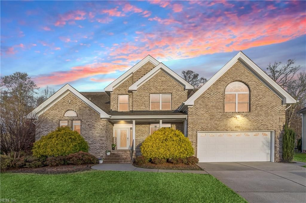 320 Riviara PL, Chesapeake, VA 23322