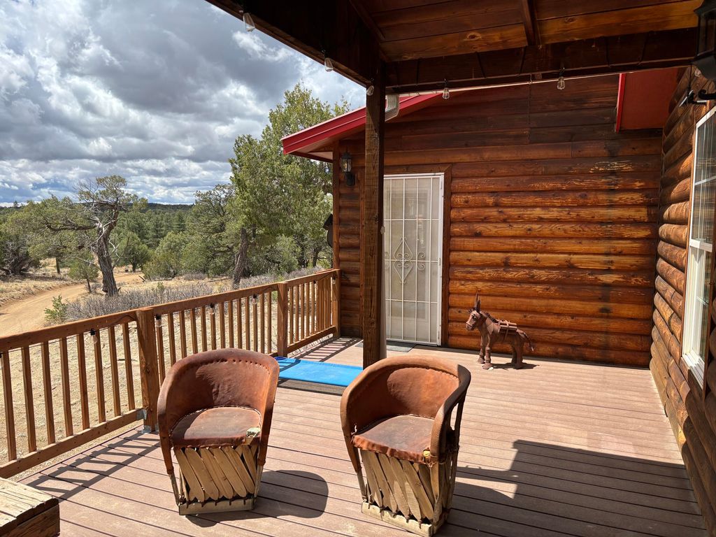 Image 13 of property listing at 37 Lasso Lane Lane, Pie Town, NM 87827