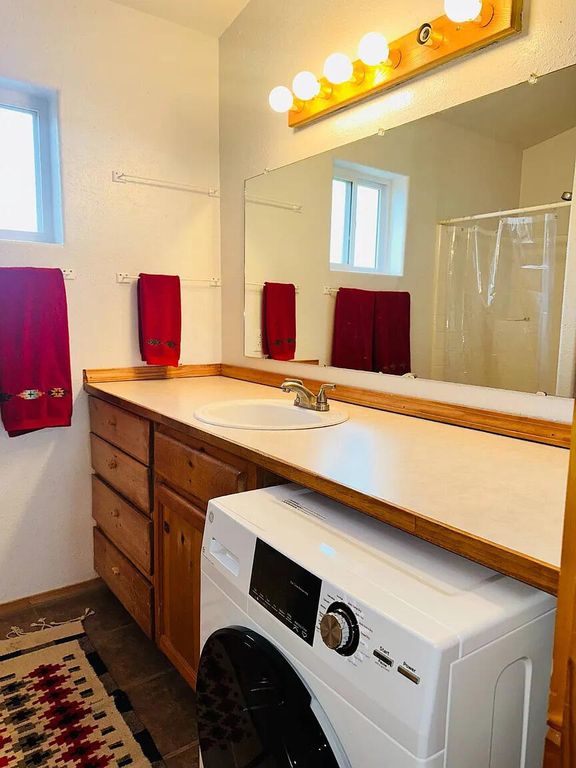 Image 32 of property listing at 37 Lasso Lane Lane, Pie Town, NM 87827