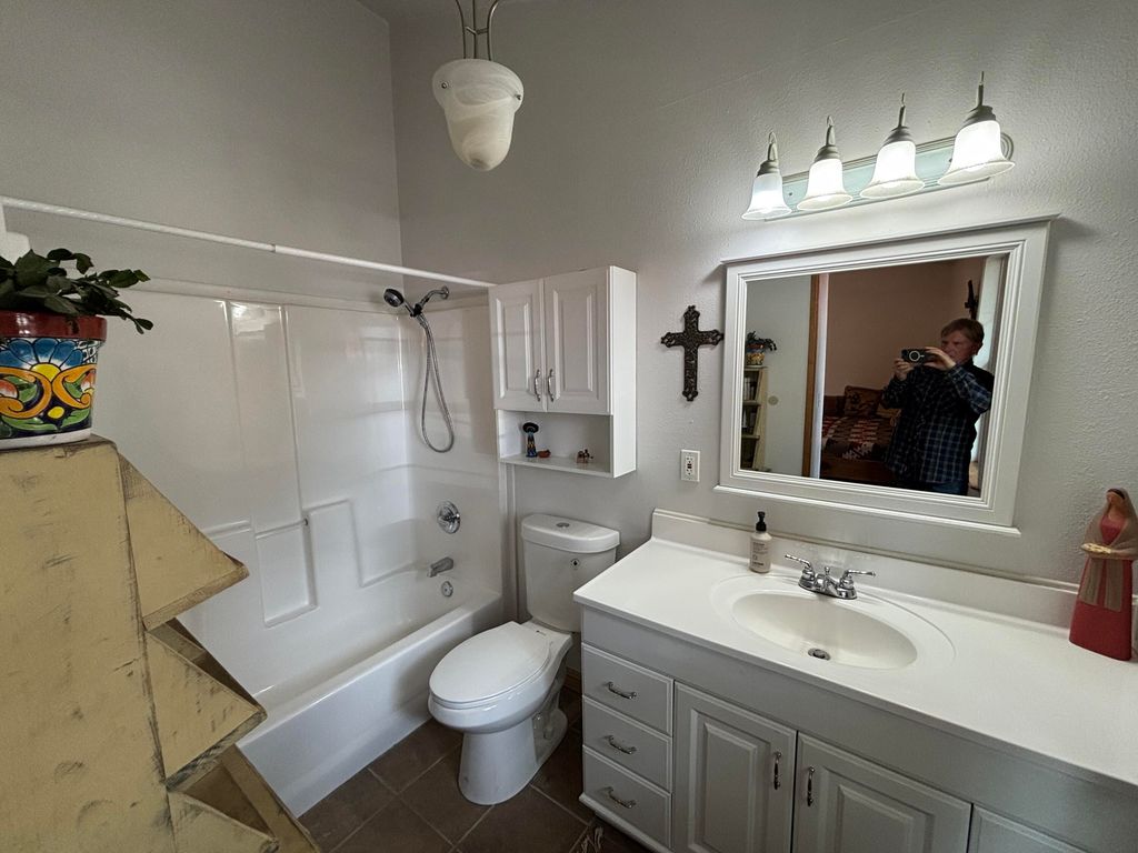 Image 36 of property listing at 37 Lasso Lane Lane, Pie Town, NM 87827