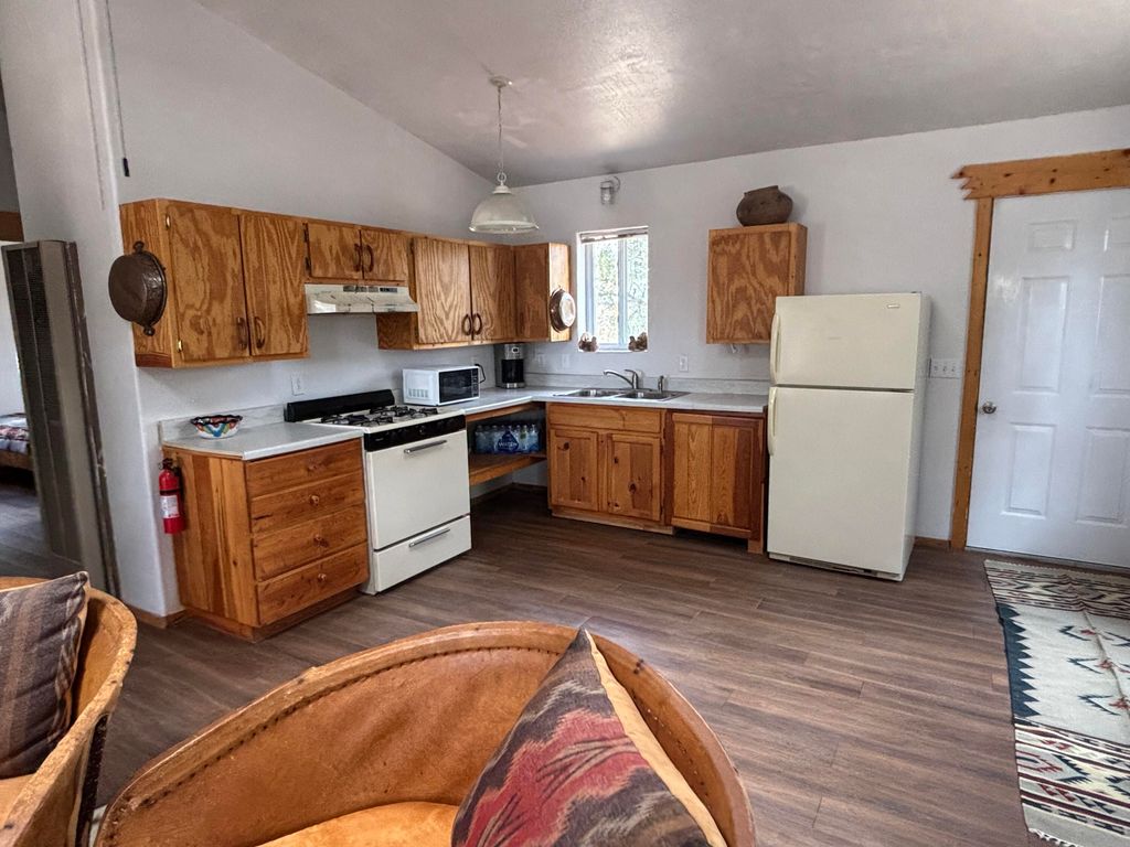 Image 40 of property listing at 37 Lasso Lane Lane, Pie Town, NM 87827