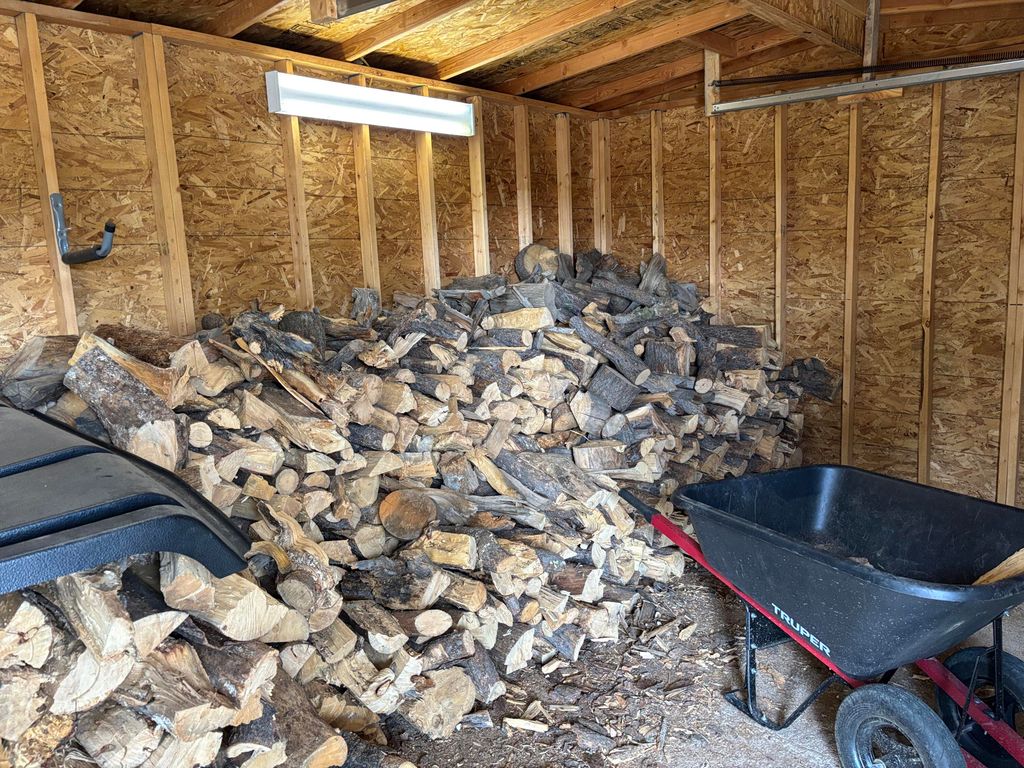 Image 57 of property listing at 37 Lasso Lane Lane, Pie Town, NM 87827