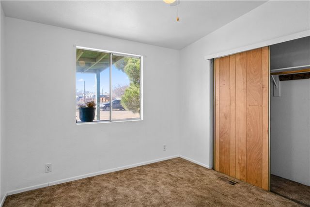 3323 E Leroy Avenue, Kingman, AZ 86409