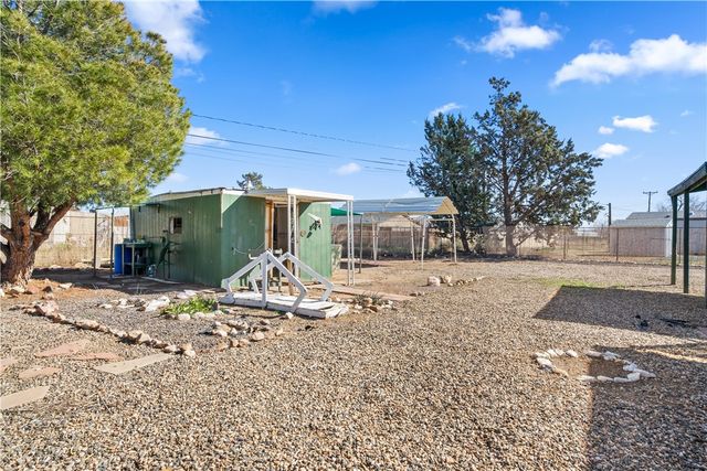 3323 E Leroy Avenue, Kingman, AZ 86409
