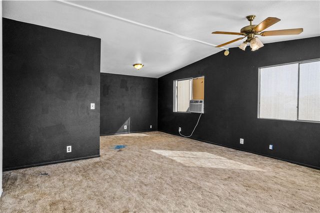 3323 E Leroy Avenue, Kingman, AZ 86409