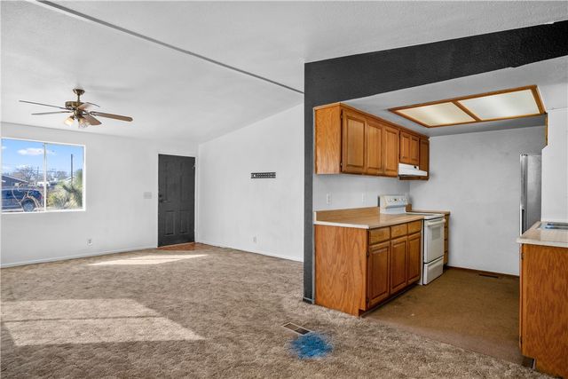 3323 E Leroy Avenue, Kingman, AZ 86409