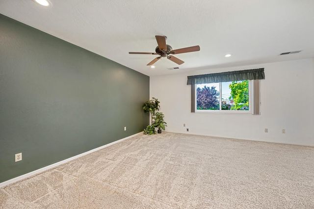 6619 Stratton Ave, Citrus Heights, CA 95621
