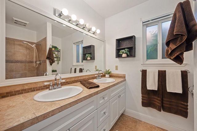 6619 Stratton Ave, Citrus Heights, CA 95621