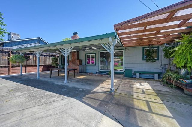6619 Stratton Ave, Citrus Heights, CA 95621