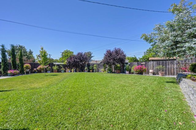 6619 Stratton Ave, Citrus Heights, CA 95621