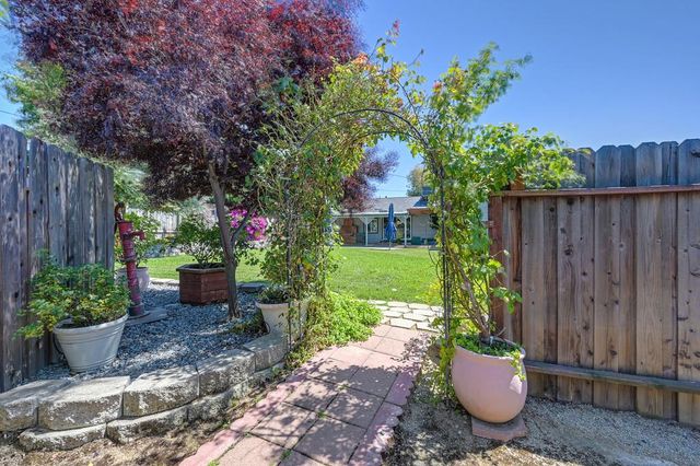 6619 Stratton Ave, Citrus Heights, CA 95621