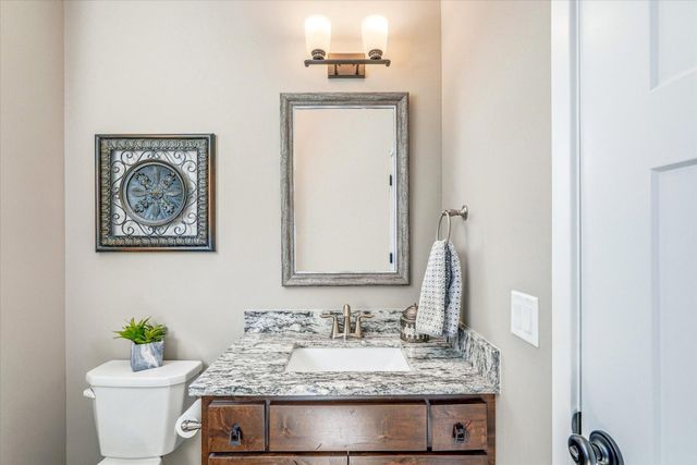 3547 Cove Point Circle NW, Prior Lake, MN 55372