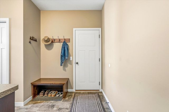 3547 Cove Point Circle NW, Prior Lake, MN 55372