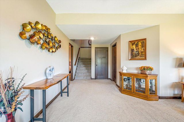 3547 Cove Point Circle NW, Prior Lake, MN 55372